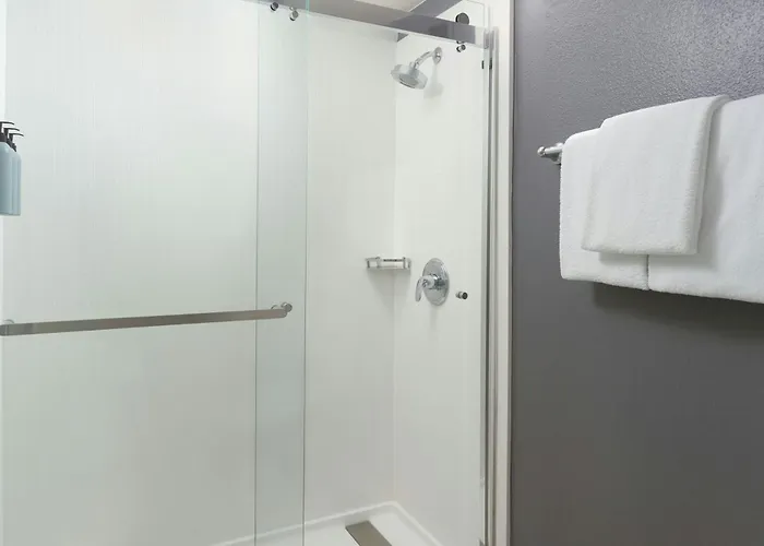 Courtyard By Marriott Downtown/capital 3*