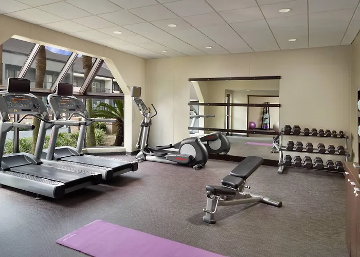 Courtyard By Marriott Downtown/capital Hotel 3*