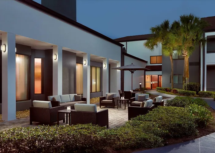 Courtyard By Marriott Downtown/capital 3*