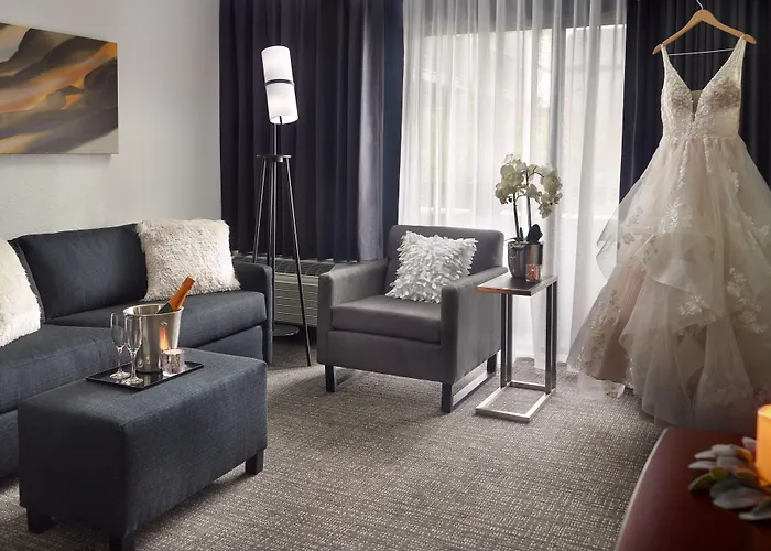 Courtyard By Marriott Downtown/capital 3*