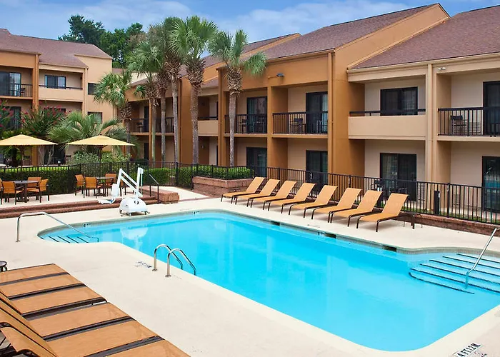 Courtyard By Marriott Downtown/capital 3*